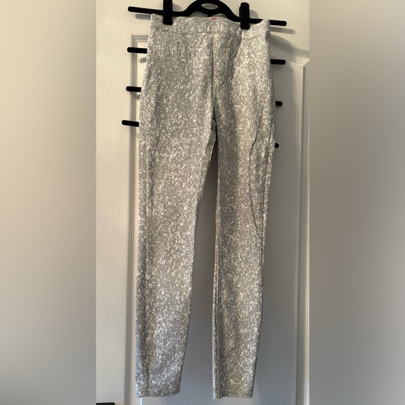 SPANX Gray Patterned Pants - Picture 4 of 4